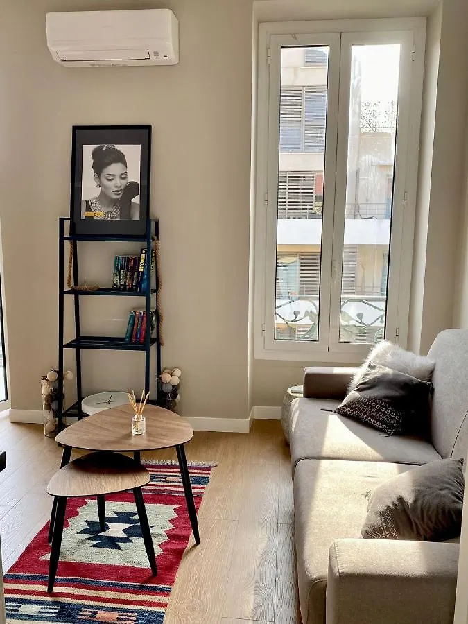Appartement Best Studio With Ac - 15 Min Beach - 5 Min Bars Nice